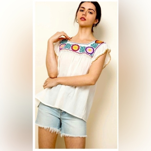 THML Embroidered Blouse - Picture 2 of 9